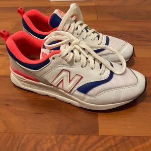 New Balance 997H women’s size 6.5